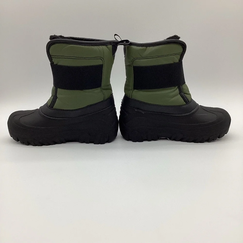 1947. Boys Green & Black Snow Boots Size 2 EUC